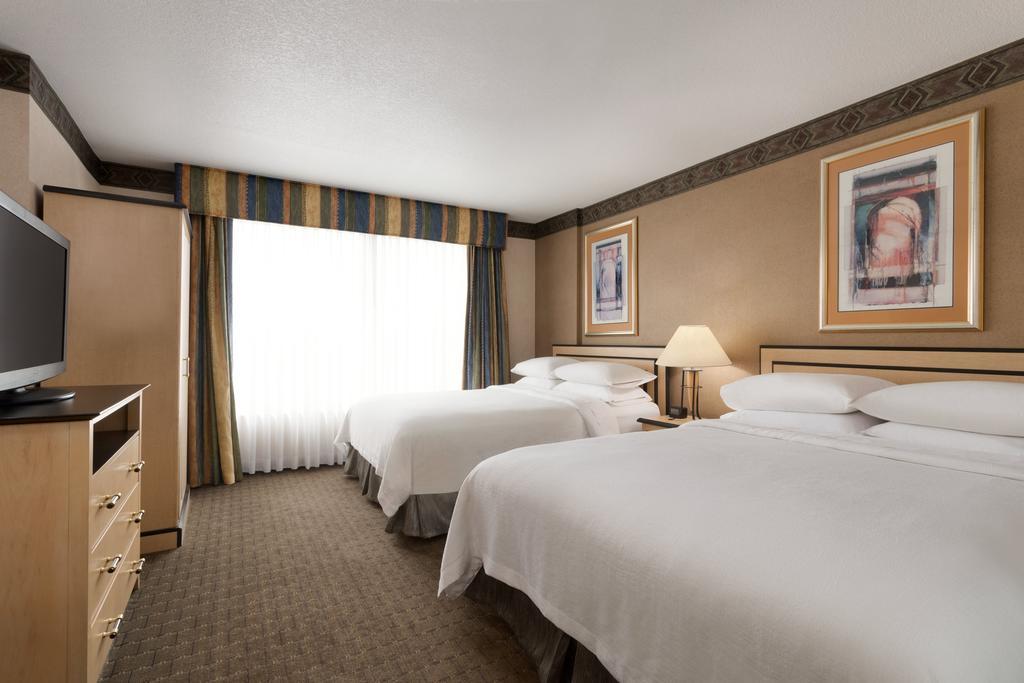 Embassy Suites By Hilton Convention Center Las Vegas Room photo